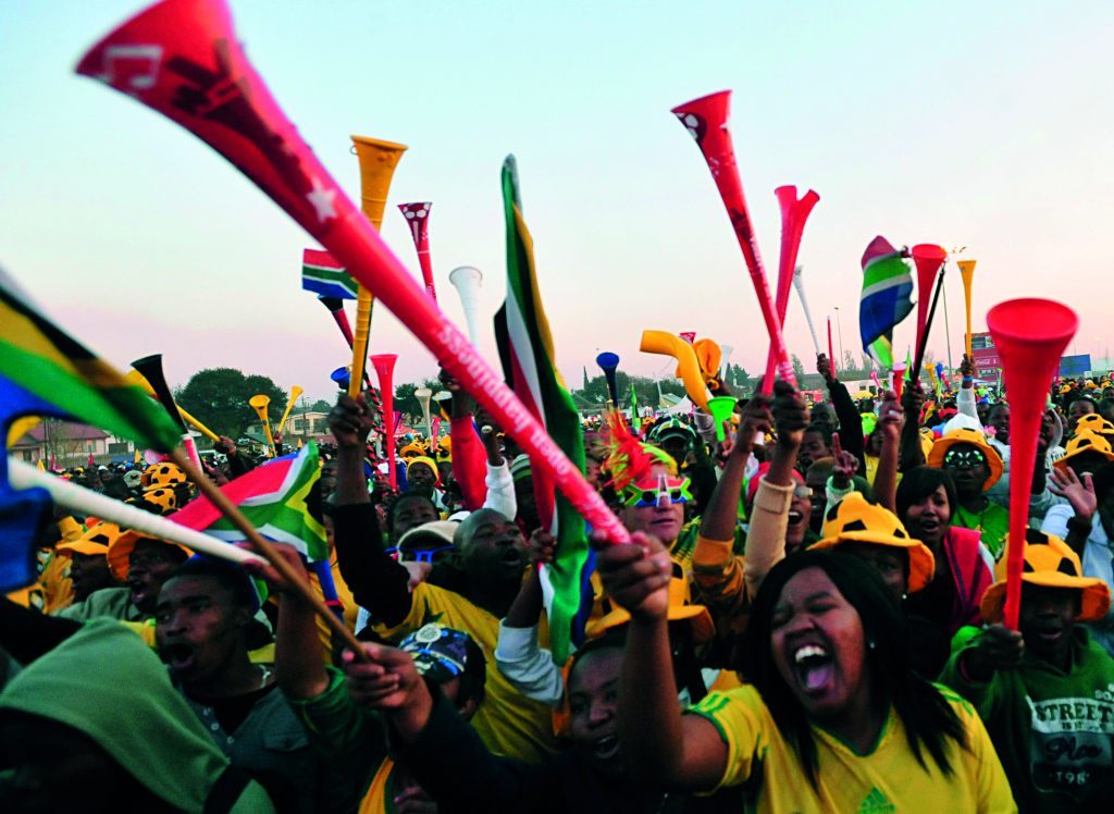 Johannesburgo- Eliminação da Africa do Sul não abala a festa dos torcedores de Soweto